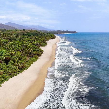 Hostal Mocambo Beach Guachaca 外观 照片