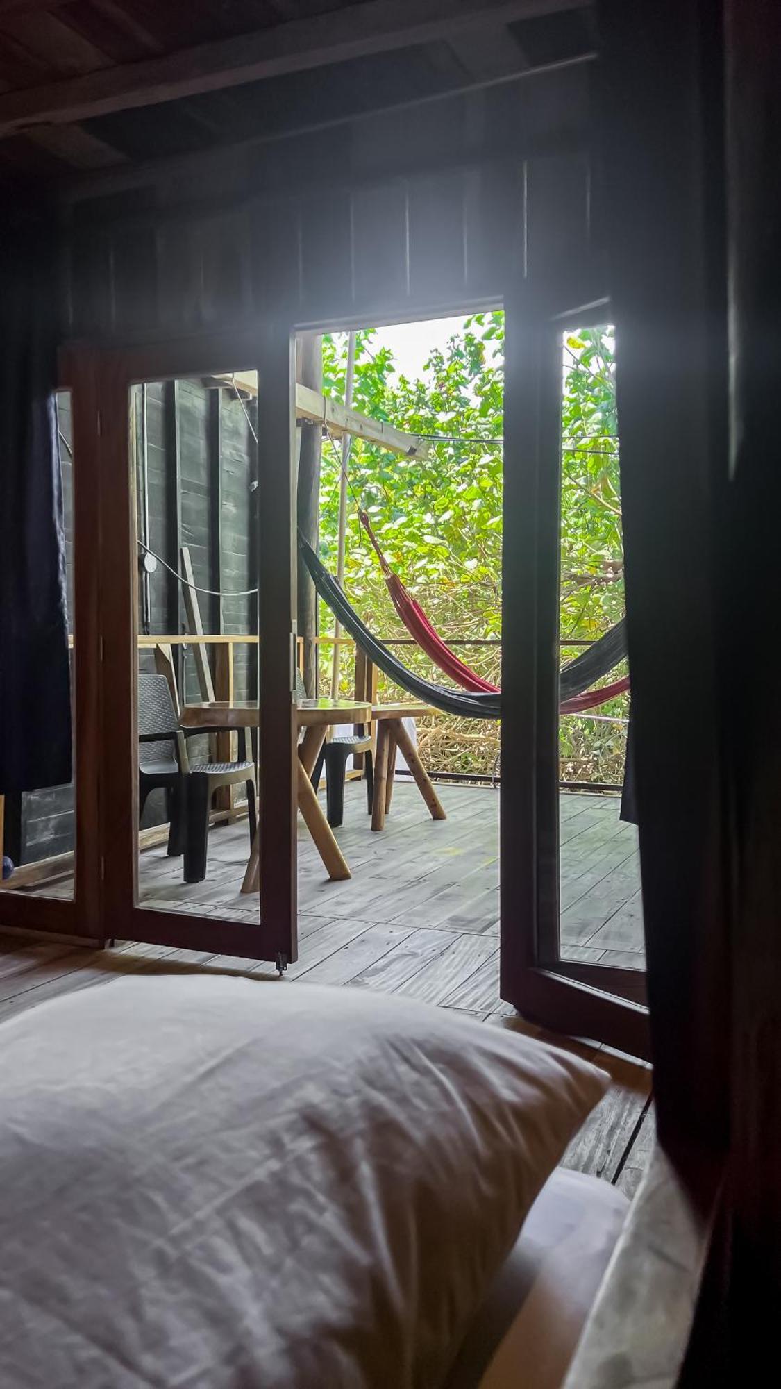 Hostal Mocambo Beach Guachaca 外观 照片