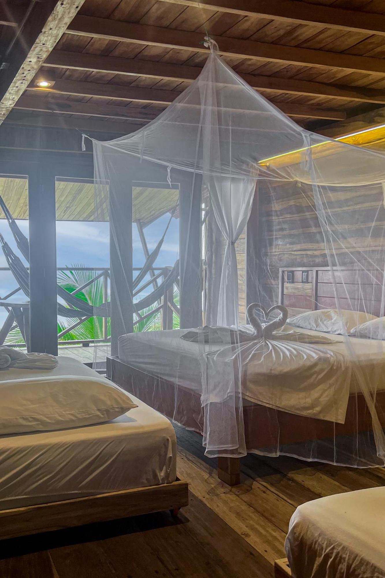 Hostal Mocambo Beach Guachaca 外观 照片