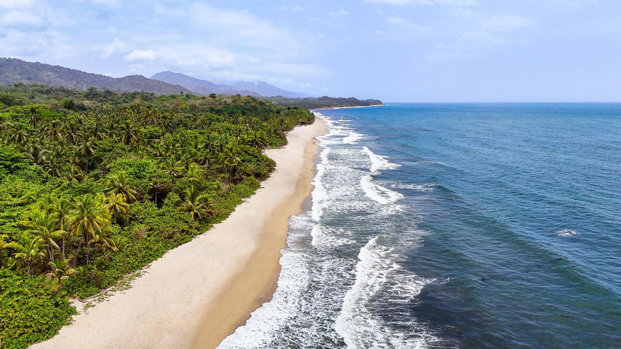 Hostal Mocambo Beach Guachaca 外观 照片