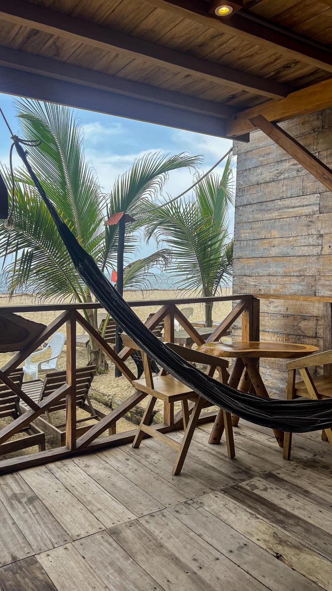 Hostal Mocambo Beach Guachaca 外观 照片