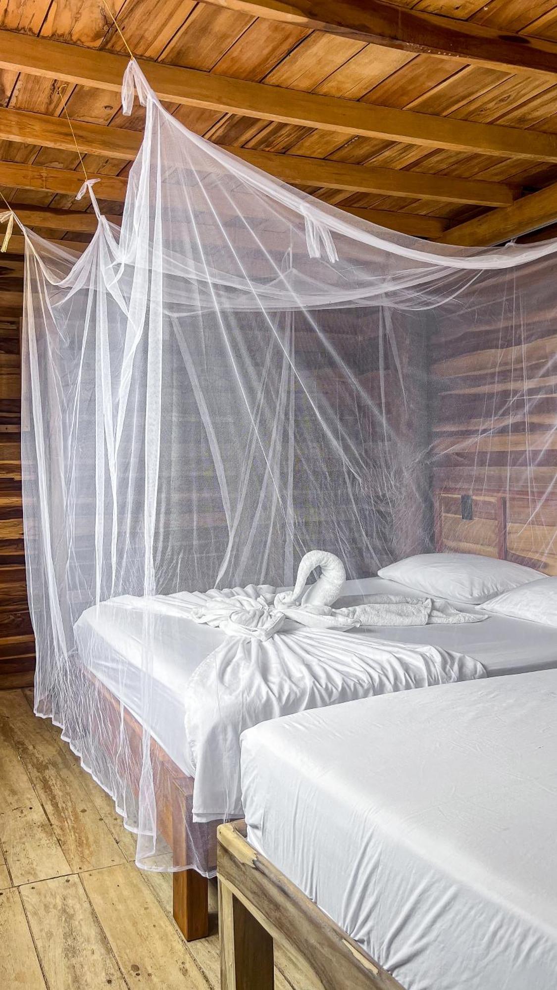 Hostal Mocambo Beach Guachaca 外观 照片