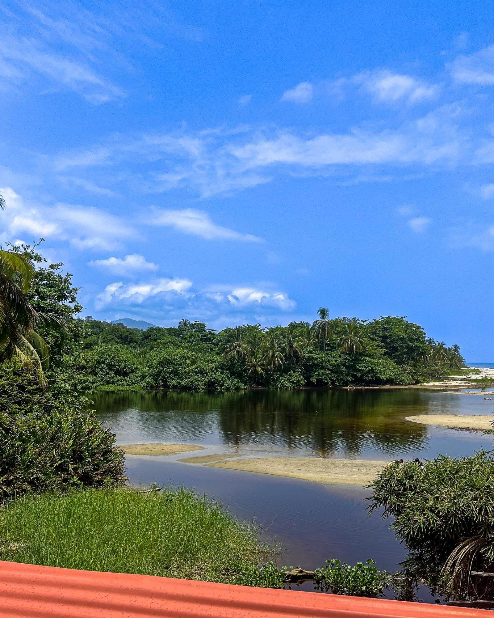 Hostal Mocambo Beach Guachaca 外观 照片
