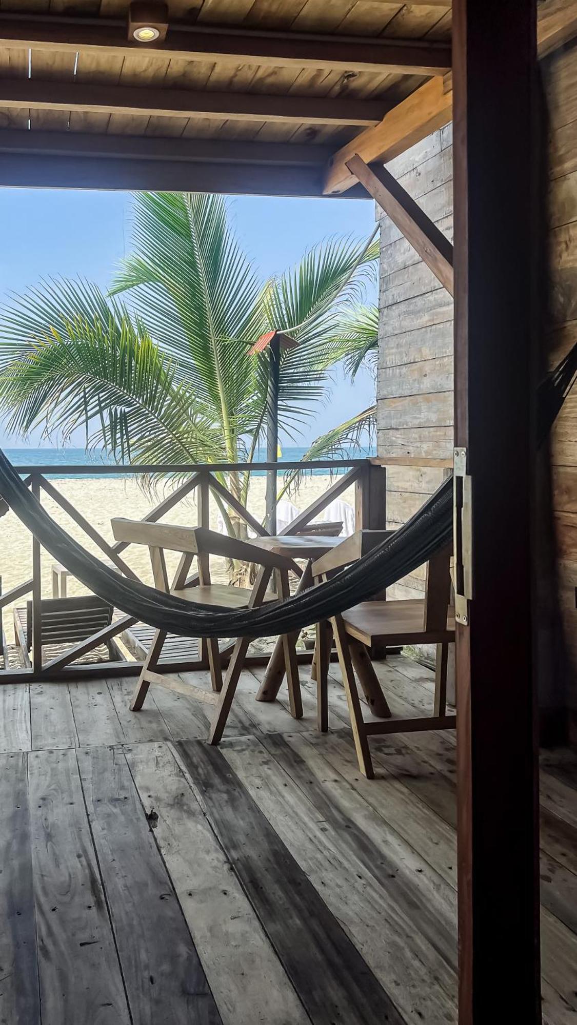 Hostal Mocambo Beach Guachaca 外观 照片