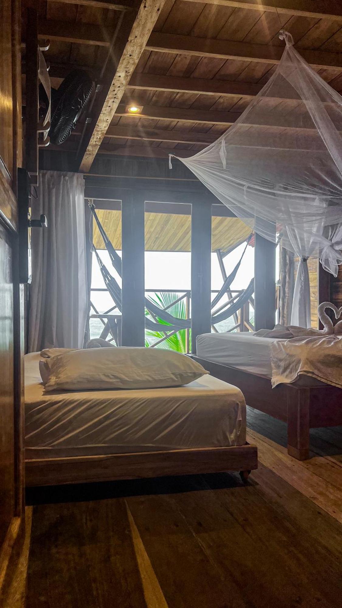 Hostal Mocambo Beach Guachaca 外观 照片