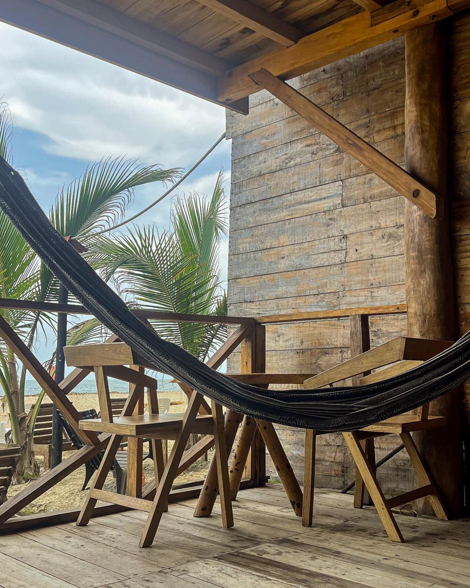 Hostal Mocambo Beach Guachaca 外观 照片